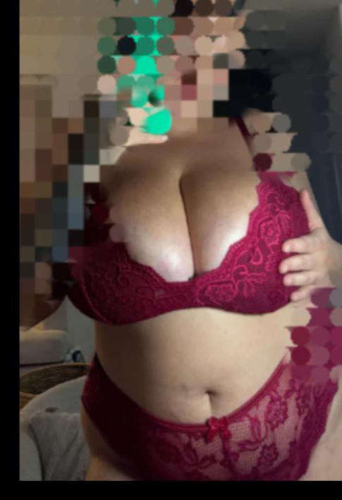 bryunetka БЕЗ ПРЕДОПЛАТ пышная исполнит минет без резинки и позовет в гости